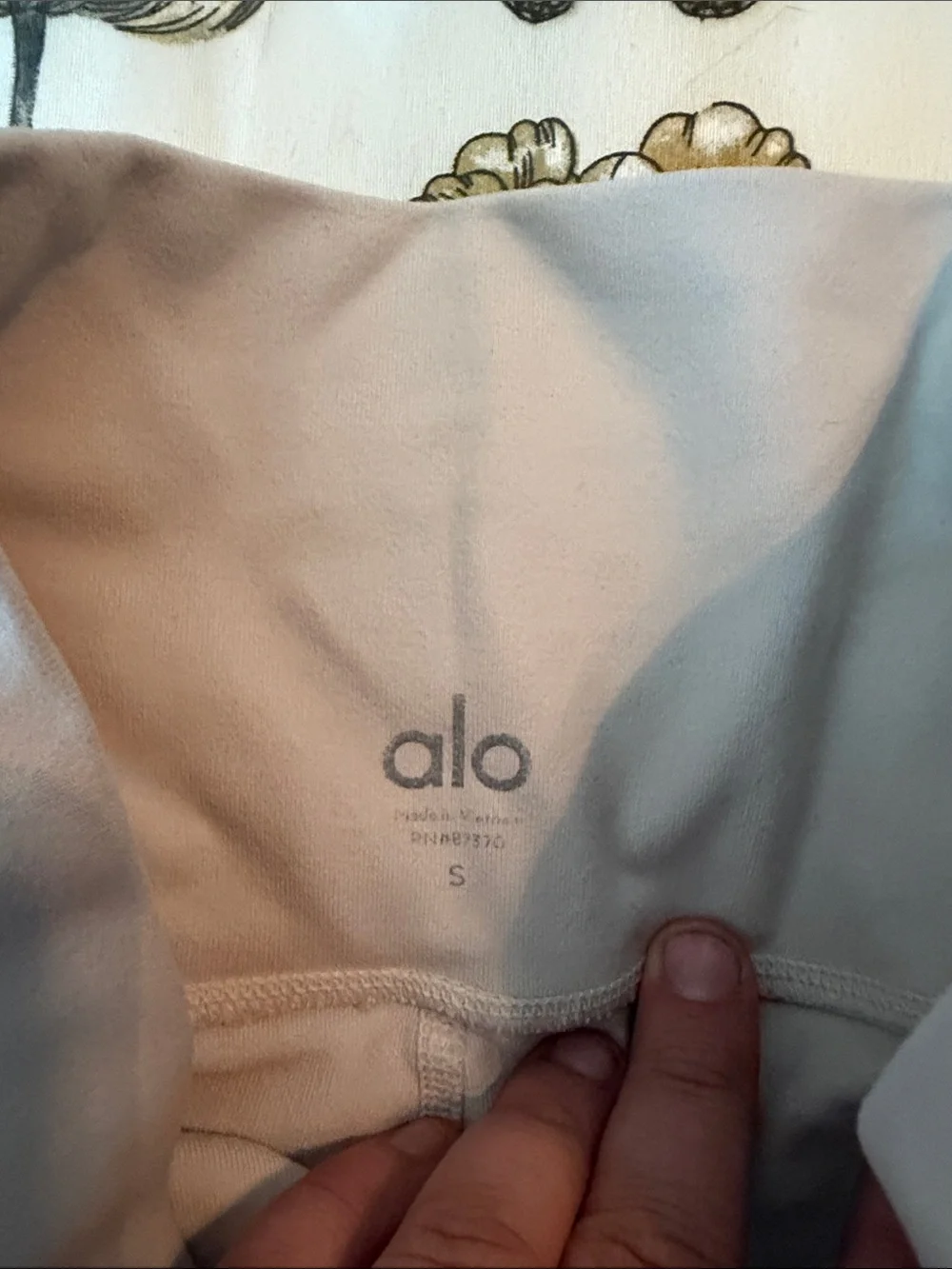 Alo Light Beige Athletic Leggings with‎ Mesh Panels